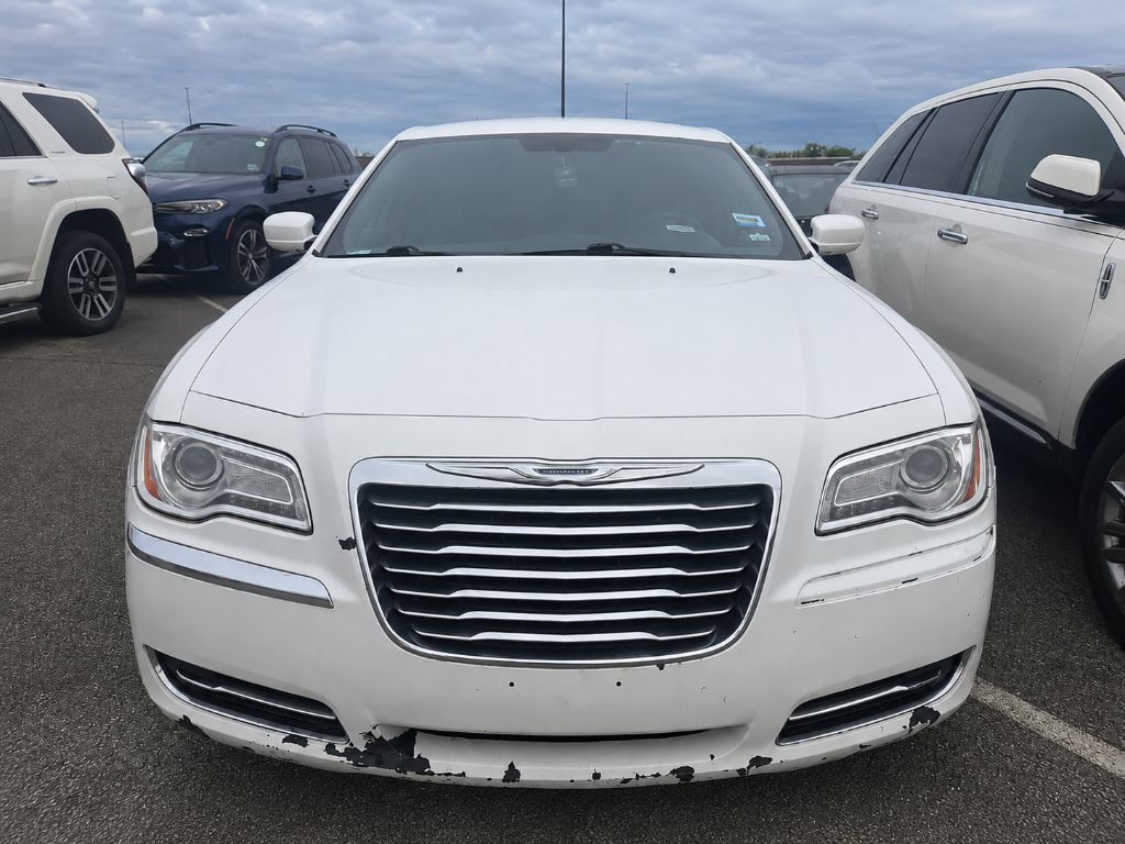 2013 Chrysler 300 -'s photo